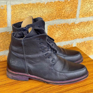 JOHN FLUEVOG MODVOGS
MIKAELA
MODERN CHUKKA BOOT SIZE 10